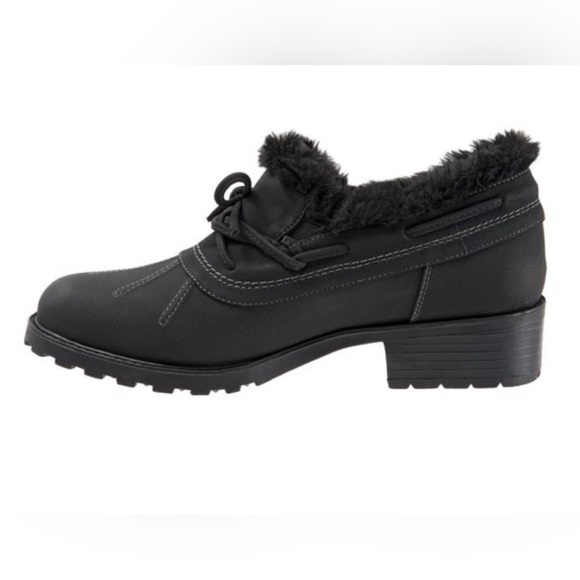 NWT Trotters Belle Faux Shearling Heeled Botties in black - size 11 N - Picture 2 of 5